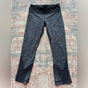Lululemon Run Inspire Crop II Full-on Luxtreme Heathered Net Pop womens size 4